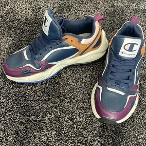 Champion shoes! Womens 10